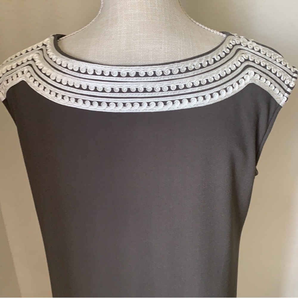 Alfani Size 0X Sleeveless Gray & Ivory Embroidered Detail Shift Dress Coastal - Picture 14 of 15